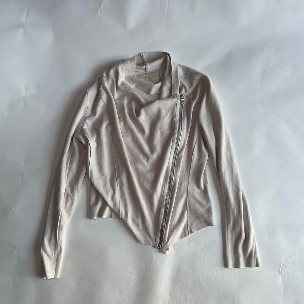 Unbranded Women's Cream and Tan Sweatshirt